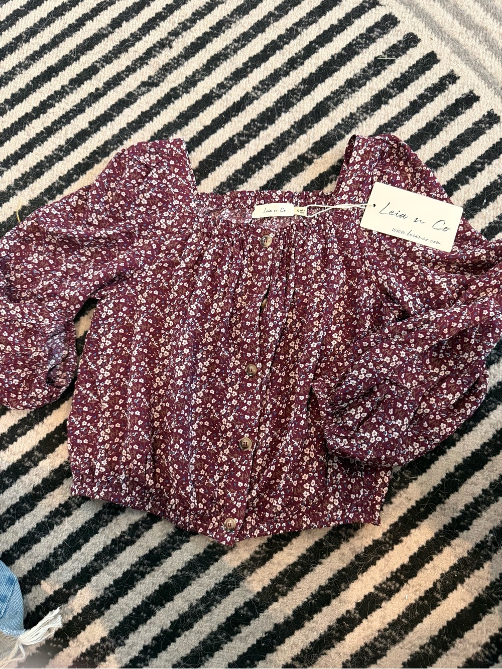 Leia n Co Mauve Floral Button-Front Top